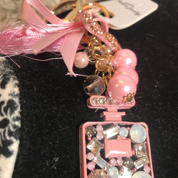 Fashion Jewelry (llaveros) - Picture 4 of 16